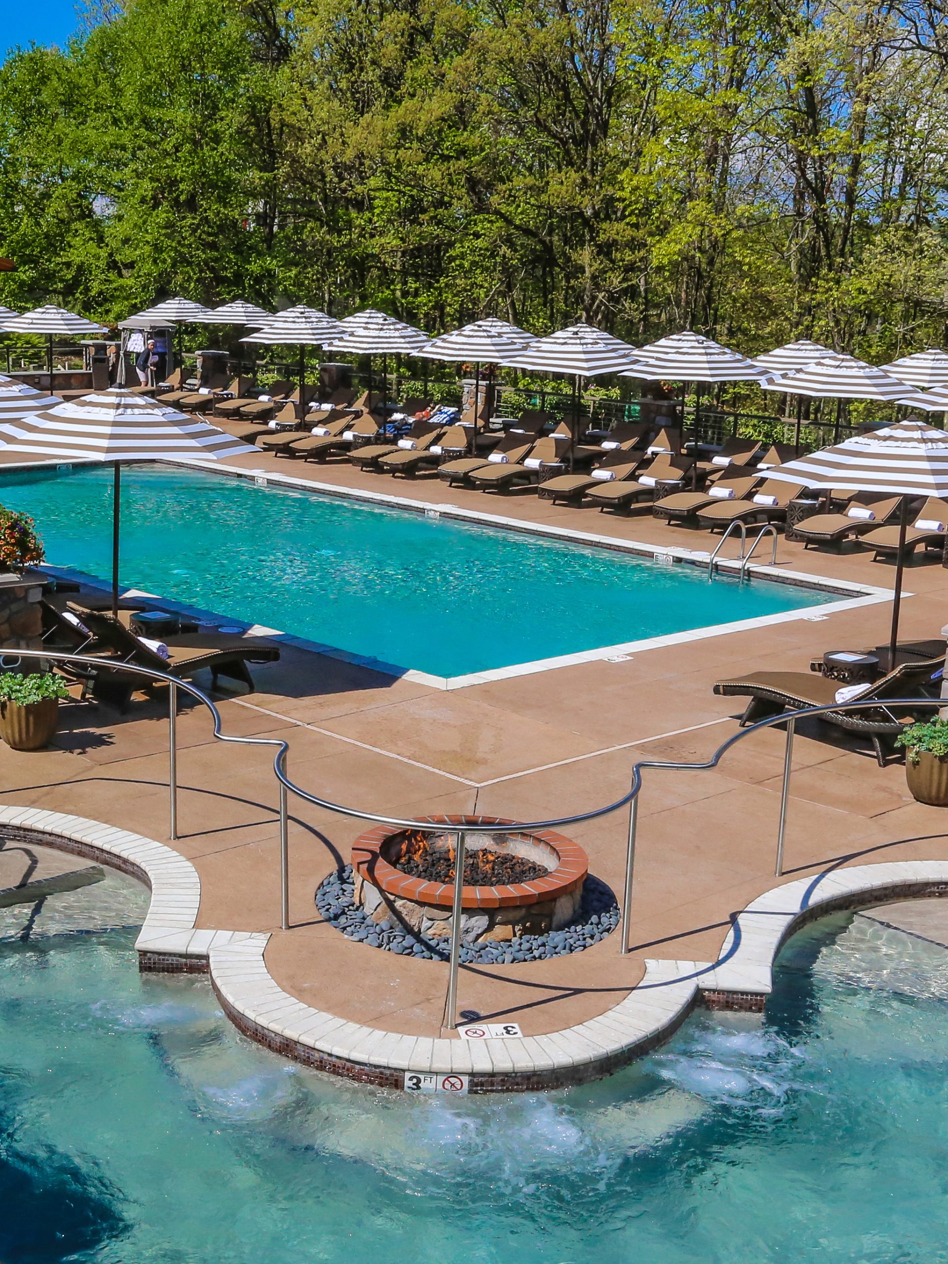 outdoor pool and spa