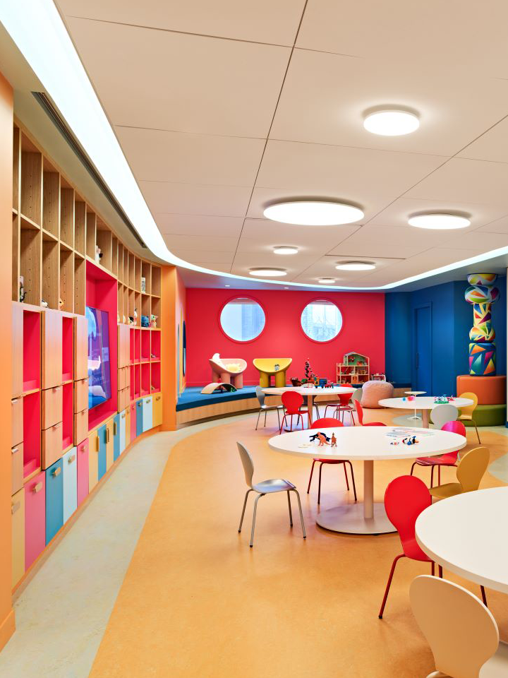 primary color room for kid activities
